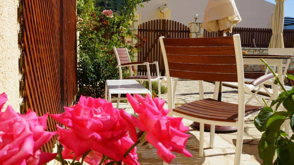 Villa Artemis برباتي الغرفة الصورة